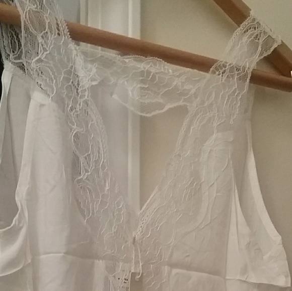 🌸CLEARANCE!🌸💥NWT💥ESLEY💥Lace Cami Top - Picture 7 of 7